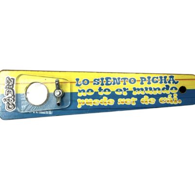 PITO DE  CARNAVAL MADERA DM. ESTAMPADO CADIZ Mod  ( LO SIENTO PISCHA, NO TO ER MUNDO... )